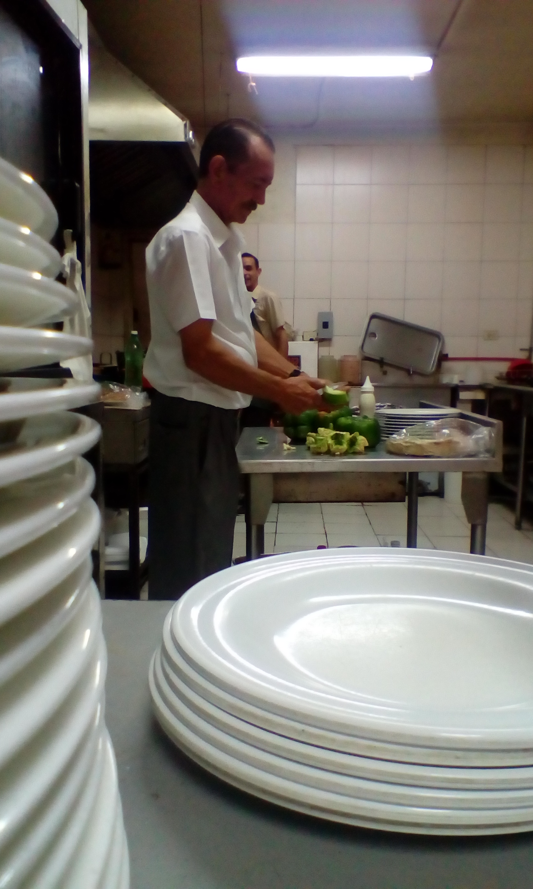 Comerse al Mundo en Caracas empezando por Chacao.